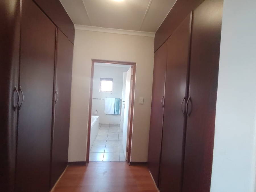 3 Bedroom Property for Sale in Equestria Gauteng
