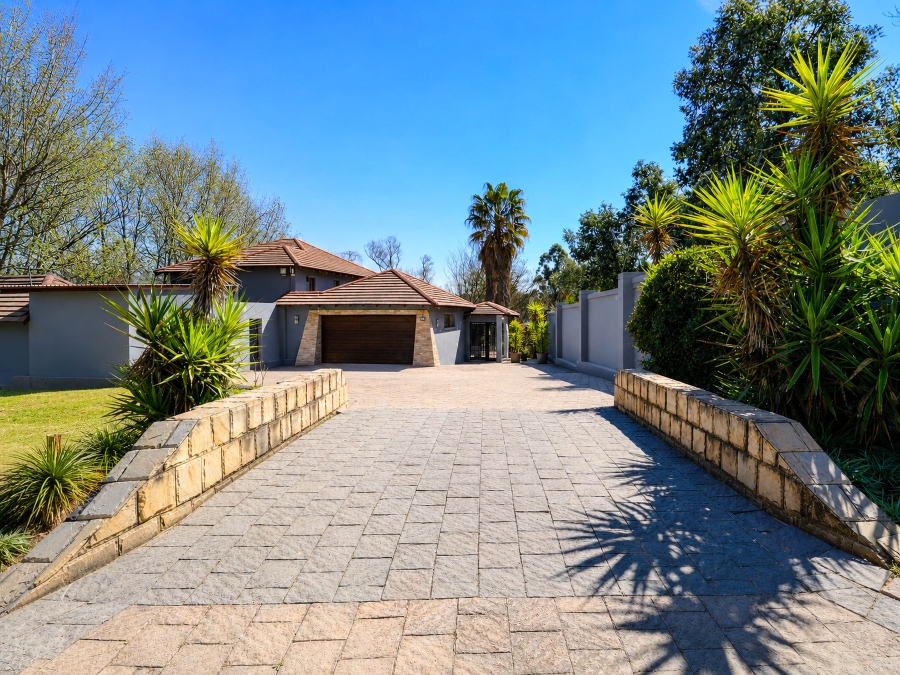 11 Bedroom Property for Sale in Chartwell Gauteng