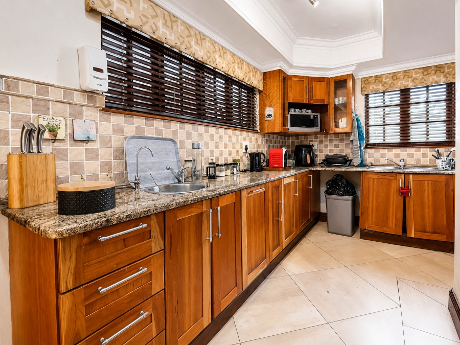 11 Bedroom Property for Sale in Chartwell Gauteng