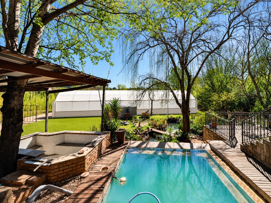 11 Bedroom Property for Sale in Chartwell Gauteng