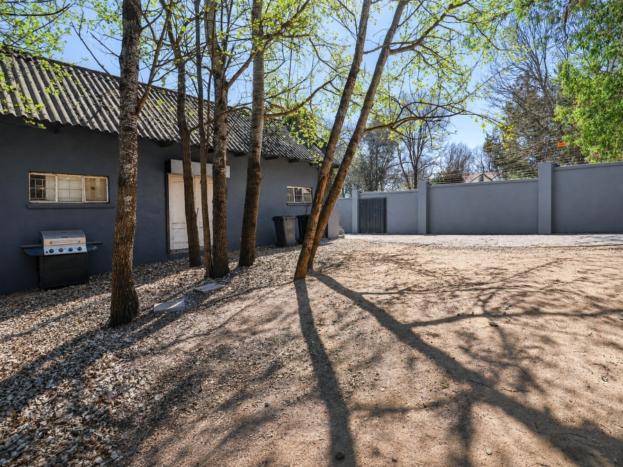 11 Bedroom Property for Sale in Chartwell Gauteng
