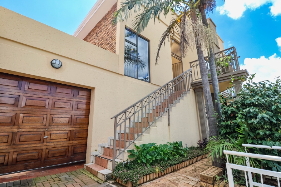 5 Bedroom Property for Sale in Laudium Gauteng