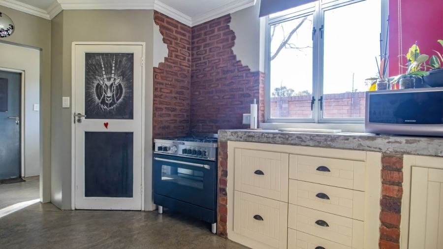 To Let 3 Bedroom Property for Rent in Eldo Lakes Estate Gauteng