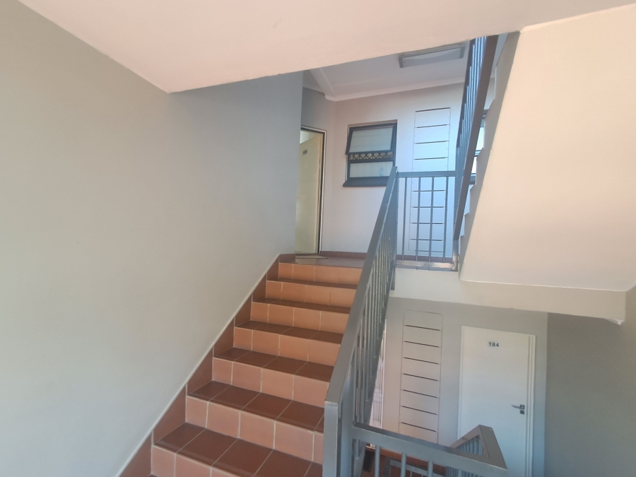 2 Bedroom Property for Sale in Oakdene Gauteng