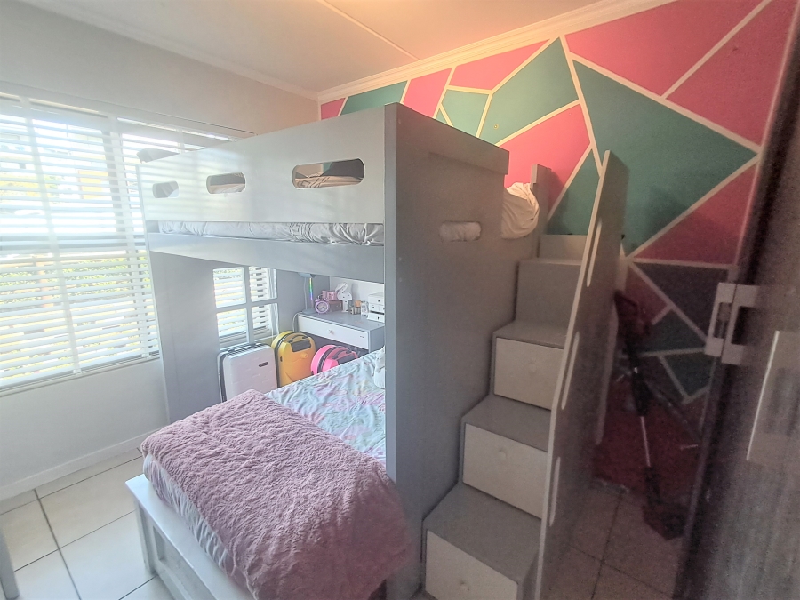 2 Bedroom Property for Sale in Oakdene Gauteng