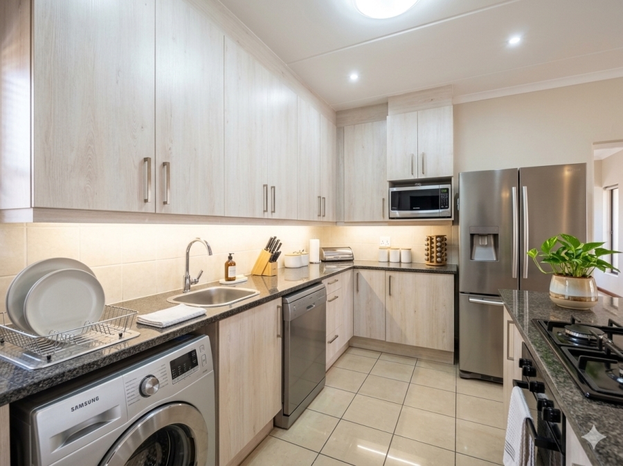3 Bedroom Property for Sale in Wilgeheuwel Gauteng
