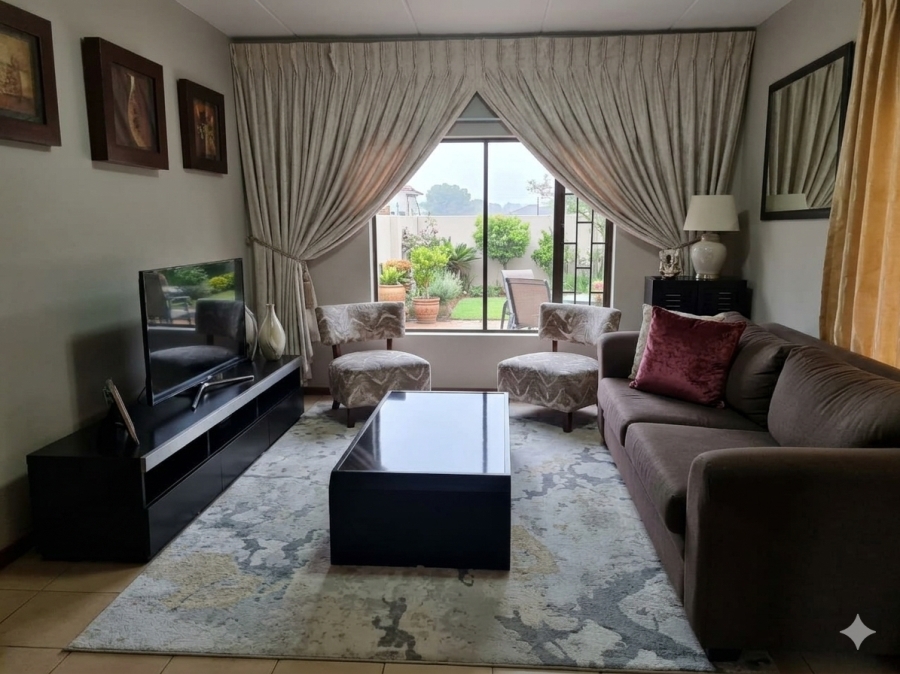 3 Bedroom Property for Sale in Wilgeheuwel Gauteng