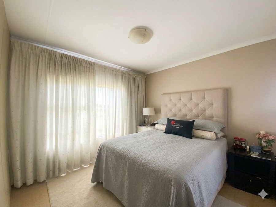 3 Bedroom Property for Sale in Wilgeheuwel Gauteng