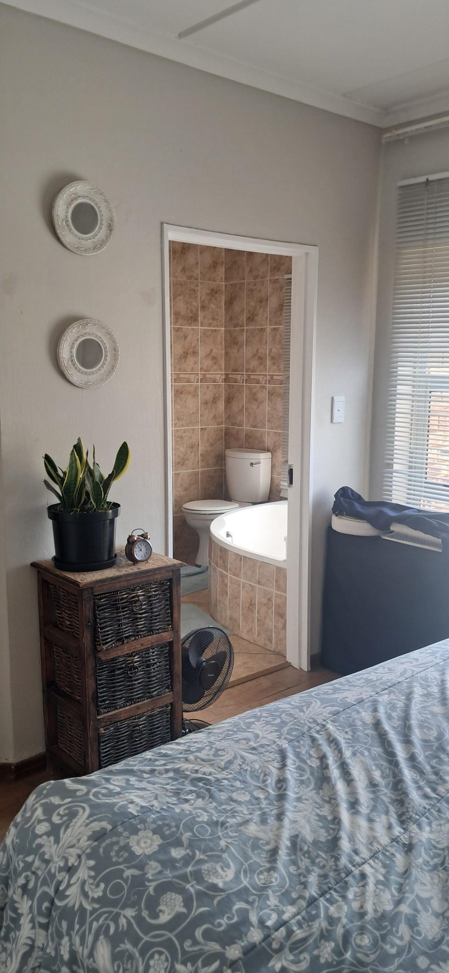 To Let 3 Bedroom Property for Rent in Rangeview Gauteng