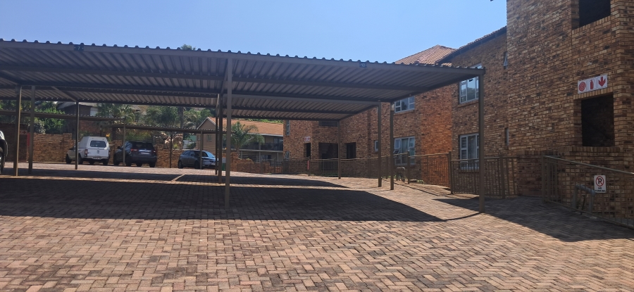 To Let 3 Bedroom Property for Rent in Rangeview Gauteng