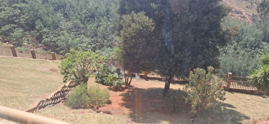 To Let 3 Bedroom Property for Rent in Rangeview Gauteng