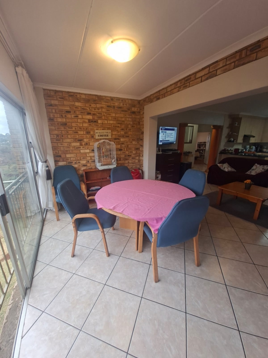 To Let 3 Bedroom Property for Rent in Rangeview Gauteng
