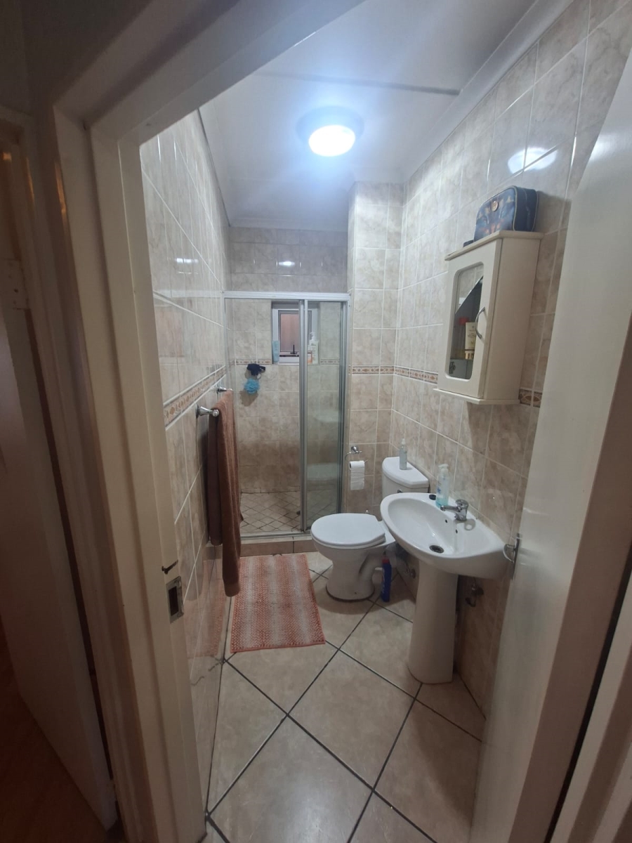 To Let 3 Bedroom Property for Rent in Rangeview Gauteng