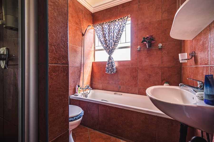 2 Bedroom Property for Sale in Pomona Gauteng