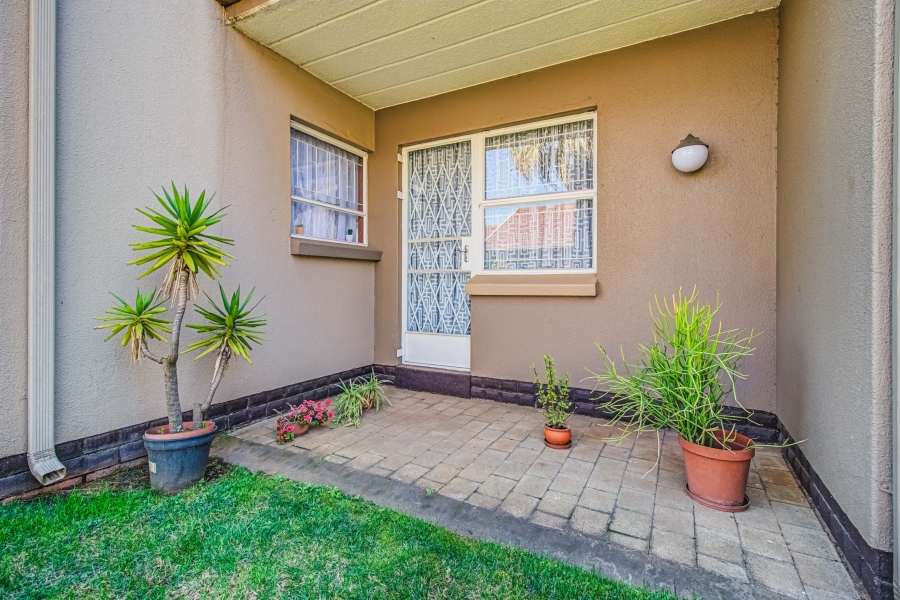 2 Bedroom Property for Sale in Pomona Gauteng