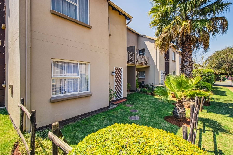 2 Bedroom Property for Sale in Pomona Gauteng