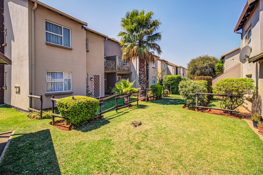 2 Bedroom Property for Sale in Pomona Gauteng