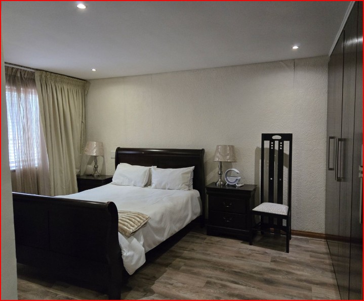To Let 2 Bedroom Property for Rent in Atholl Gauteng