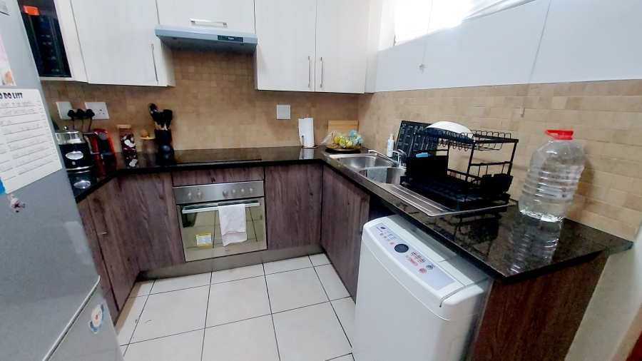 2 Bedroom Property for Sale in Elardus Park Gauteng