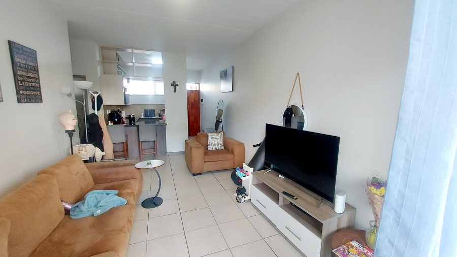 2 Bedroom Property for Sale in Elardus Park Gauteng
