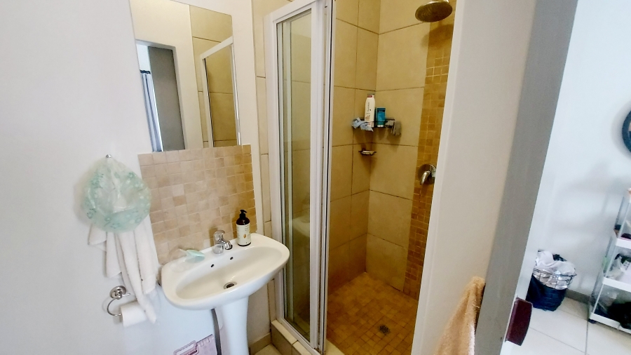 2 Bedroom Property for Sale in Elardus Park Gauteng