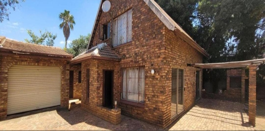 2 Bedroom Property for Sale in Birch Acres Gauteng