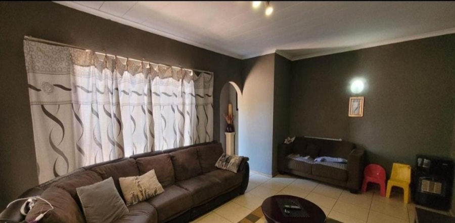 2 Bedroom Property for Sale in Birch Acres Gauteng