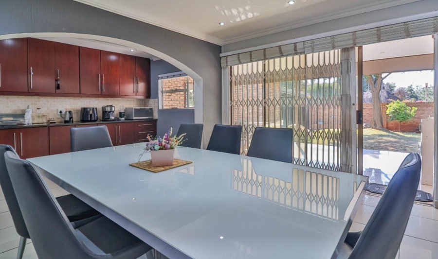 3 Bedroom Property for Sale in Bassonia Gauteng