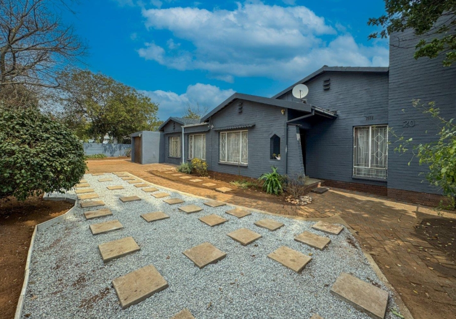 3 Bedroom Property for Sale in Croydon Gauteng
