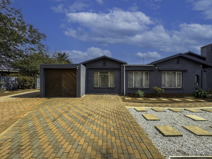 3 Bedroom Property for Sale in Croydon Gauteng