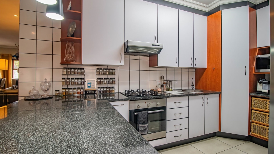 3 Bedroom Property for Sale in Alberante Gauteng