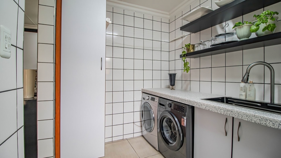 3 Bedroom Property for Sale in Alberante Gauteng