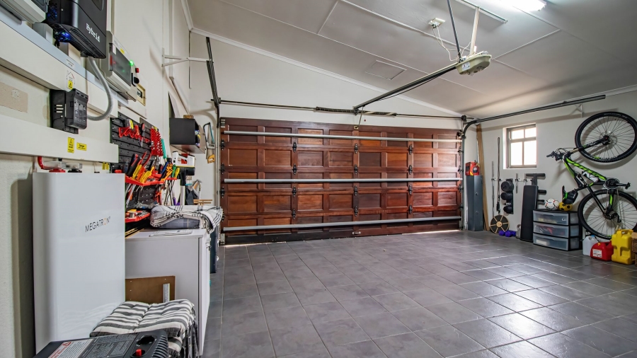 3 Bedroom Property for Sale in Alberante Gauteng