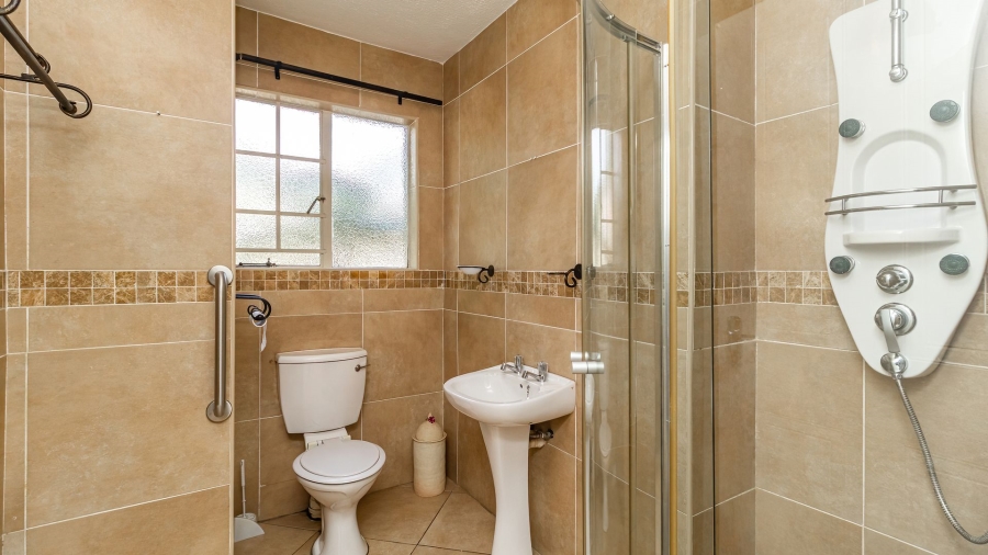 2 Bedroom Property for Sale in Eden Glen Gauteng