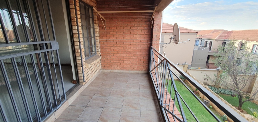 To Let 2 Bedroom Property for Rent in Meyersdal Gauteng