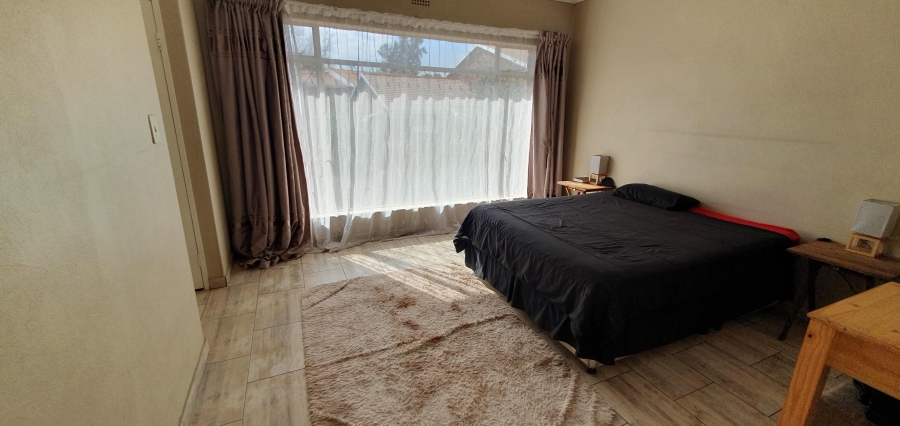 3 Bedroom Property for Sale in Brackenhurst Gauteng