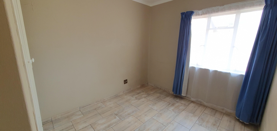 3 Bedroom Property for Sale in Brackenhurst Gauteng