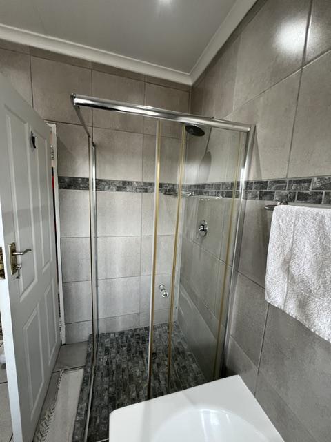 4 Bedroom Property for Sale in Oakdene Gauteng