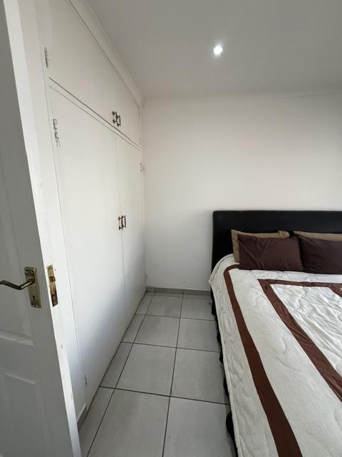 4 Bedroom Property for Sale in Oakdene Gauteng
