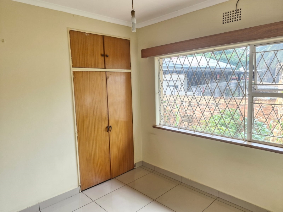6 Bedroom Property for Sale in Westdene Gauteng