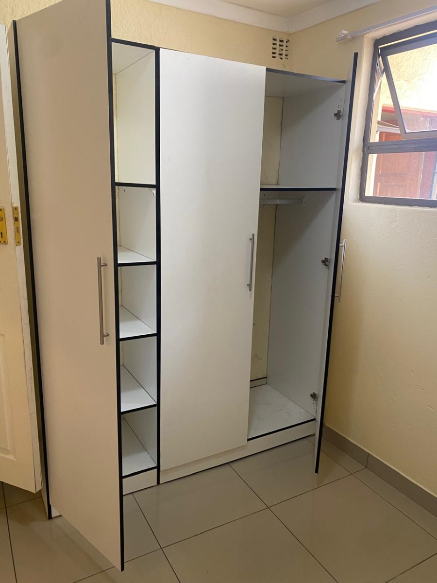 6 Bedroom Property for Sale in Westdene Gauteng