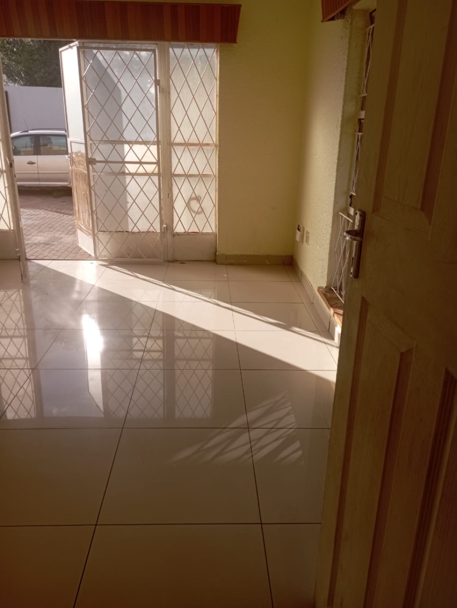 6 Bedroom Property for Sale in Westdene Gauteng