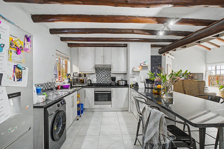 2 Bedroom Property for Sale in Bryanston Gauteng