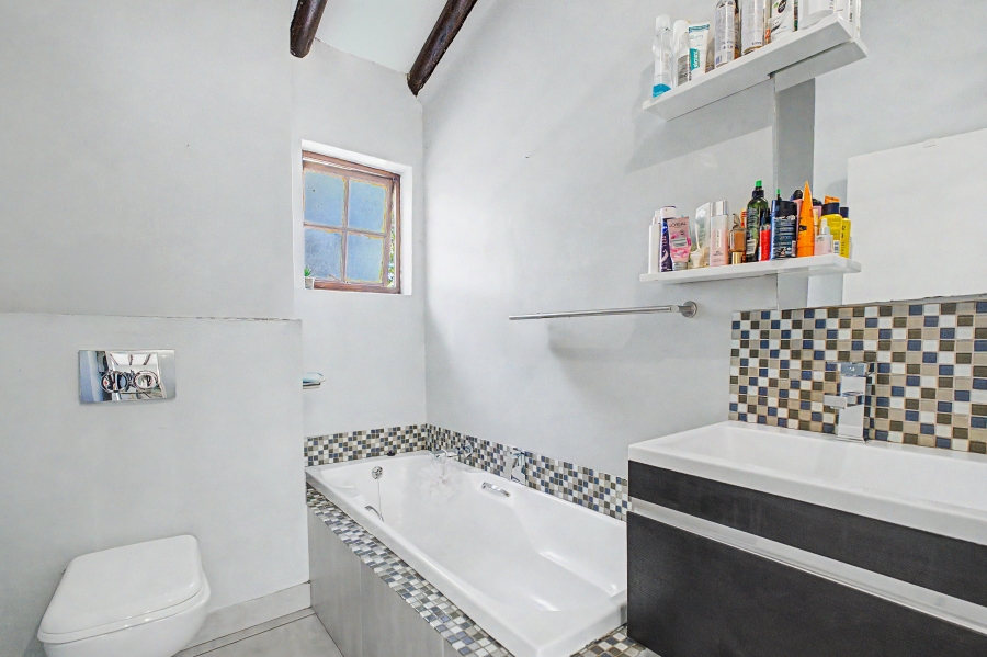 2 Bedroom Property for Sale in Bryanston Gauteng