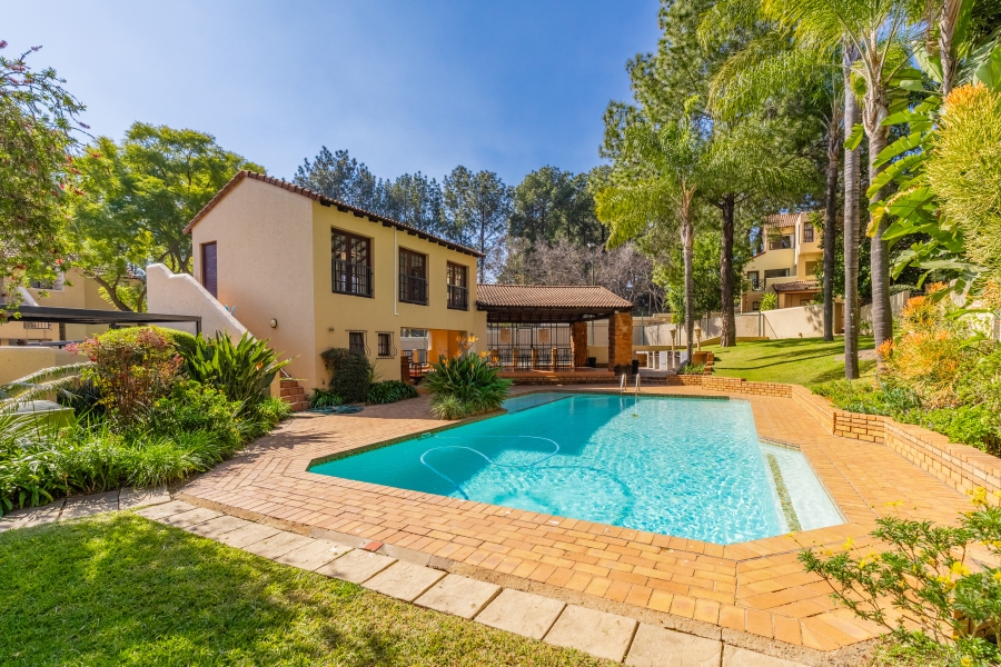 2 Bedroom Property for Sale in Bryanston Gauteng