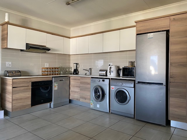 1 Bedroom Property for Sale in Waterfall Gauteng
