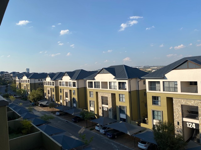 1 Bedroom Property for Sale in Waterfall Gauteng