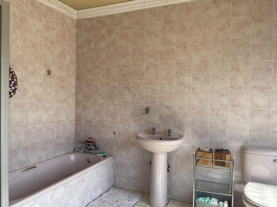 3 Bedroom Property for Sale in Welgedacht Gauteng