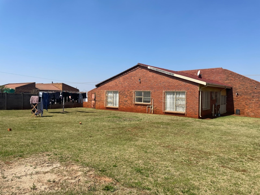 3 Bedroom Property for Sale in Welgedacht Gauteng