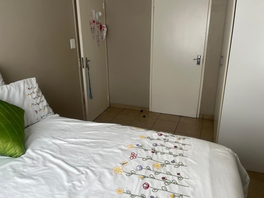 3 Bedroom Property for Sale in Noordwyk Gauteng